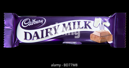 Cadbury Dairy Milk Chocolate Bar girato in studio Foto Stock