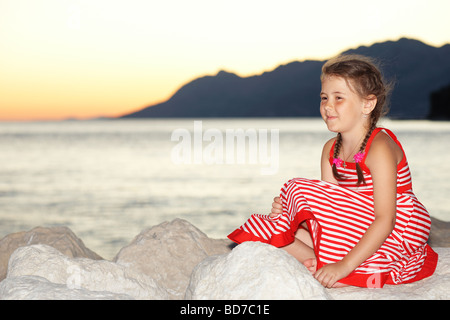 Giovane ragazza del tramonto Foto Stock