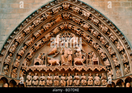Spagna, San Giacomo modo: timpano del portale Sarmental Cattedrale di Nostra Signora di Burgos Foto Stock