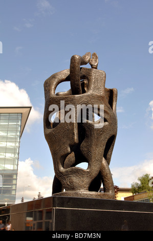 Bryan Bailey Memorial Sculpture, Coventry, England, Regno Unito Foto Stock