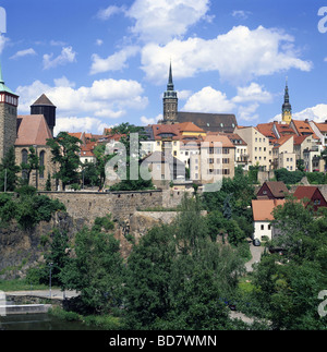 Geografia / viaggi, in Germania, in Sassonia, Bautzen, viste sulla città, cityscape vista dall'Friedensbruecke verso la città, storica, storica, antica arte acqua, approvvigionamento di acqua, impianti di 1588, chiesa, vista vista città, città vecchia, Additional-Rights-Clearance-Info-Not-Available Foto Stock