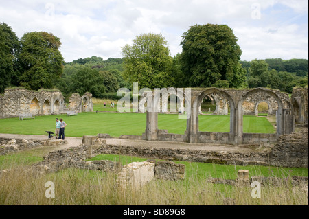 Le rovine di Hailes abbazia nei pressi di Winchcombe nel Gloucestershire. Abbazia Cistercense fondata nel XIII secolo. Foto Stock