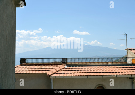 Vista del Monte Etna da Castelmola Sicilia Italia Foto Stock