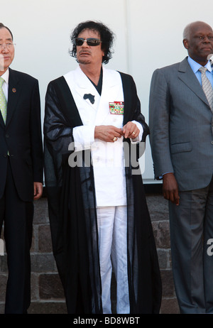 MUAMMAR Gheddafi il leader libico 10 LUGLIO 2009 LA SCUOLA DELLA GUARDIA DI FINANZA A L'Aquila Abruzzo Italia Foto Stock