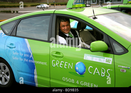 Una flotta di 100 Toyota Prius ibrida cabine elettriche a Auckland Nuova Zelanda Foto Stock