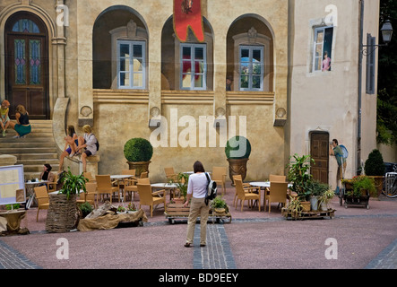 Parete murale dipinto nel centro di Montpellier, Languedoc-Roussillion, Francia Foto Stock