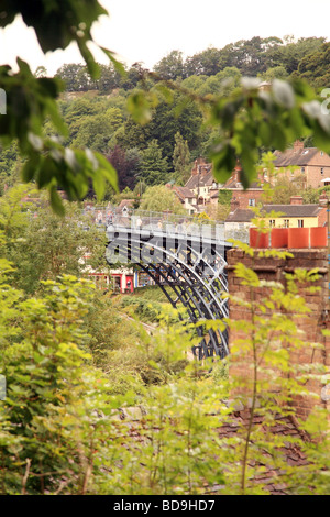 Un punto di vista diverso di Ironbridge, Shropshire Foto Stock