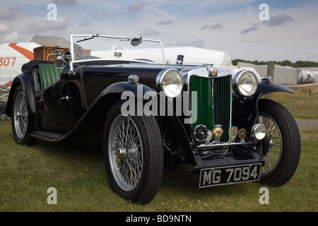 Vintage convertibile nero MG roadster Foto Stock