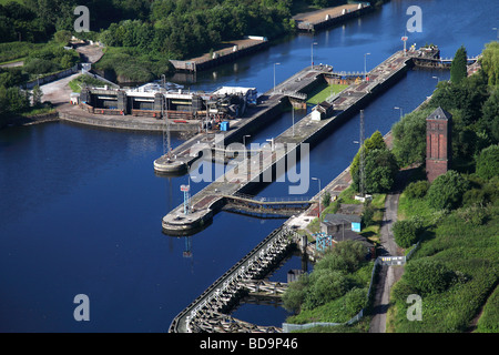 Barton si blocca sul Manchester Ship Canal. Foto Stock