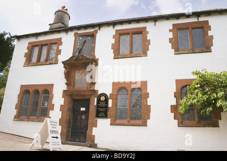 Vecchia scuola di grammatica museum Hawkshead Cumbria Inghilterra fondata nel 1585 William Wordsworth era uno studioso qui tra il 1779 1787 Foto Stock