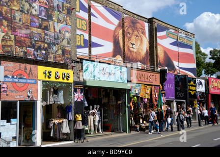 Il villaggio di Camden Market Camden Town London Inghilterra England Foto Stock