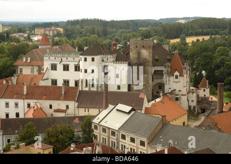 Vista su castel Jindrichuv Hradec Southern Bohemia Repubblica Ceca Europa Foto Stock