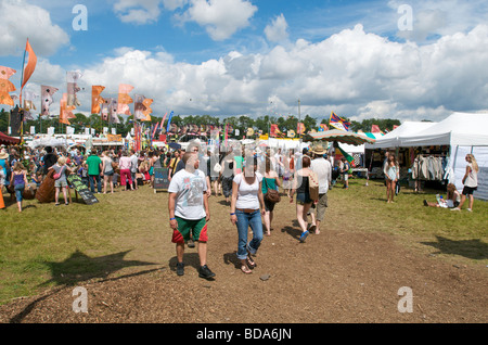 Folle all'interno dell'arena al Womad Festival di musica di Charlton Park WILTSHIRE REGNO UNITO Foto Stock