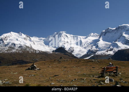 Vista panoramica sul Monte Rosa Lisskamm Castor Pollux e Breithorn Vallese Svizzera Foto Stock