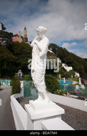 Statua di Portmerion in Galles Foto Stock