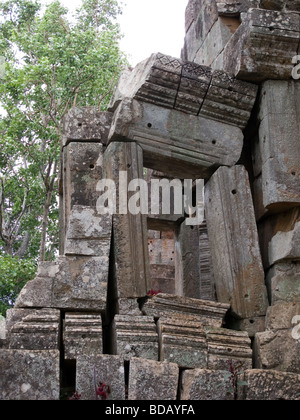 Ek Phnom Angkorian era tempio. Battambang. Cambogia occidentale. Foto Stock