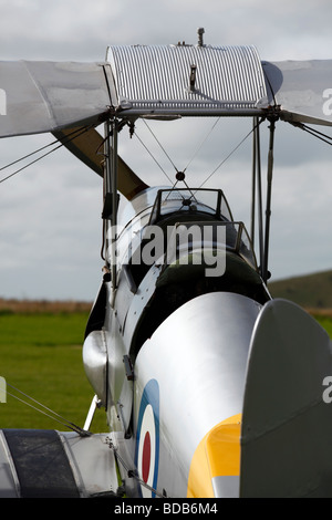 Un vintage Tiger Moth biplano a Compton Abbas airfield nel Dorset in Inghilterra Foto Stock
