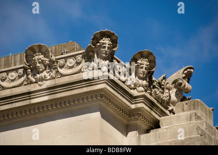 La facciata esterna del Metropolitan Museum of Art Foto Stock