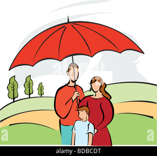 Famiglia rifugiandosi sotto una copertura assicurativa ombrello Foto Stock