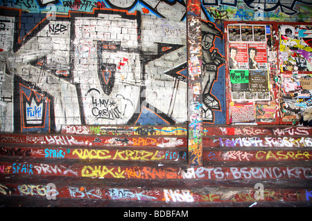 Germania, Amburgo, Schanzenviertel, St Pauli Rota Flora edificio Foto Stock