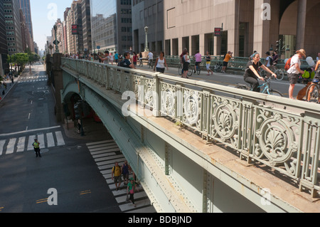 New York, NY - Estate strade, Park Avenue, Grand Central viadotto Foto Stock