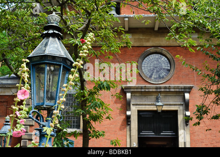 Un lampione a St Paul s Chiesa Covent Garden Foto Stock