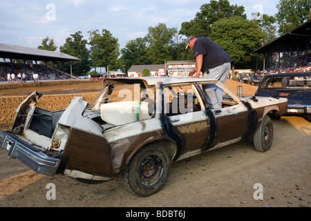 Stati Uniti Tennessee Demolition derby presso Putnam County Fair di Cookeville Foto Stock