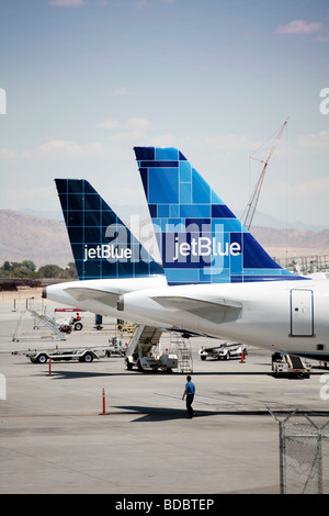 Due Jet Blue aeromobili Airbus a Aeroporto di Las Vegas. Foto Stock