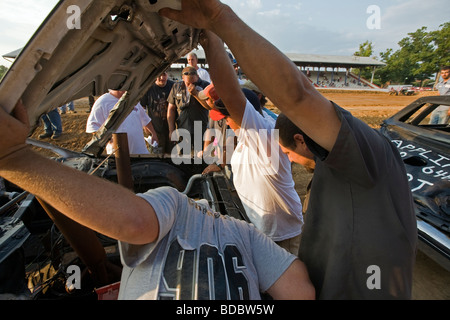 Stati Uniti Tennessee Demolition derby presso Putnam County Fair di Cookeville Foto Stock