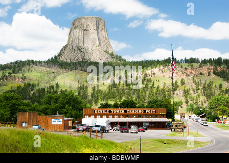 Vista dall'ingresso a Devils Tower National Monument in Wyoming Foto Stock