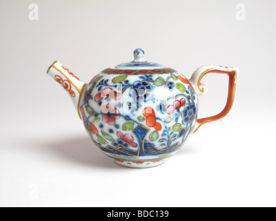 Antique Meissen teiera decorata in stile Imari Foto Stock