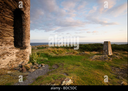 La pesca delle aringhe e Torre Faro Langness Isola di Man Foto Stock