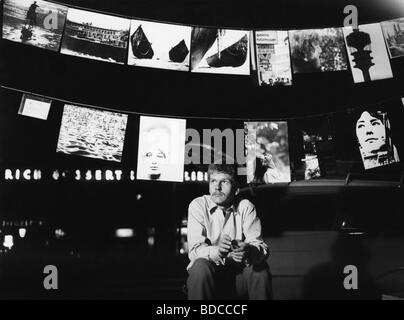 Geografia / viaggio, Germania, Monaco di Baviera, persone, artista su Leopoldstrasse, Schwabing, 1970s, Foto Stock