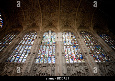 Le finestre di vetro macchiate, Trinity College Chapel, Cambridge Foto Stock