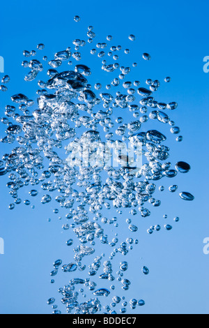 Le bolle sotto l'acqua Foto Stock