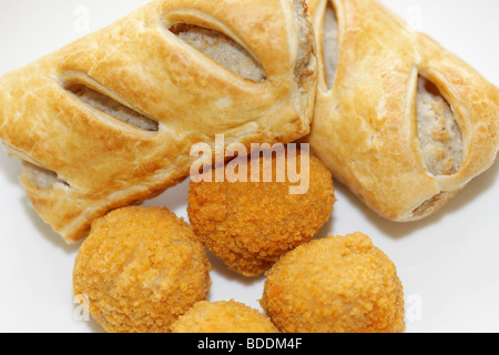 Scotch uova e salsicce rotoli Foto Stock