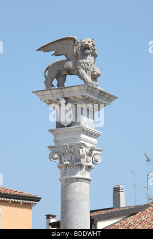 Il Leone di San Marco in Piazza Libertà, Udine, Friuli Venezia Giulia, Italia Foto Stock