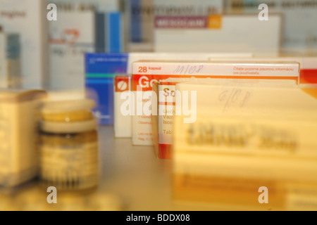 Dettaglio sfocata di vari tipi di medicina Foto Stock