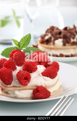 Frittelle di quark e lamponi Foto Stock