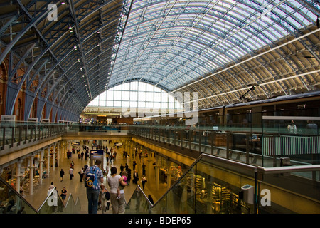 La stazione di St Pancras London REGNO UNITO Foto Stock