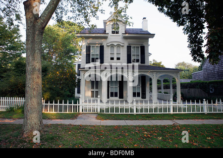 Una casa con un portico, Main Street, East Hampton Inn New York Foto Stock