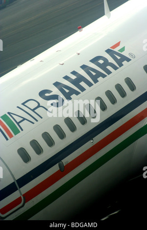 Aria Sahara Airlines fusoliera signage grembiule airport Foto Stock