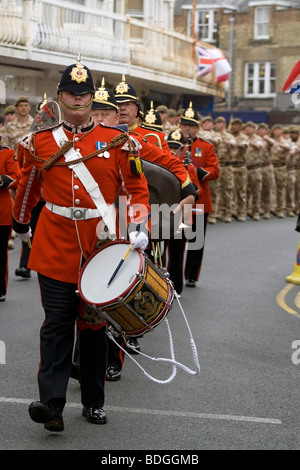 La principessa di Galles Royal Reggimento è accolto home a Tunbridge Wells dopo il loro ritorno da tours in Afghanistan e in Iraq. Foto Stock