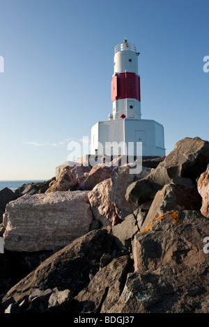 Il faro alla fine del frangiflutti in Marquette Harbour, Michigan. Foto Stock