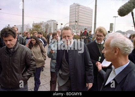 Guenter Schabowski presso la dimostrazione su 04.11.1989, Berlino, RDT Foto Stock