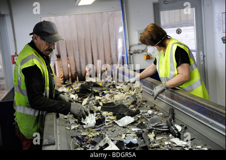 Germania Amburgo il riciclaggio dei rottami di elettronica a electronic recycling company TCMG, non utilizzato beni elettronici di consumo vengono raccolti e riciclati Foto Stock