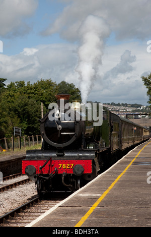 Lydham Manor numero 7827 a Goodrington Stazione, South Devon. Foto Stock