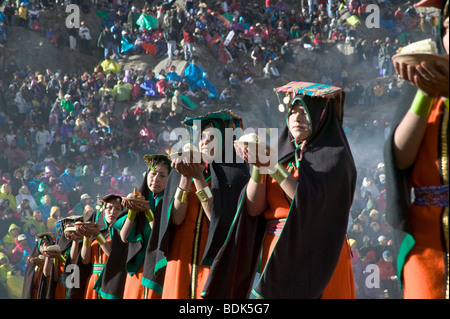 Inti Raymi Festival celebra le prestazioni solstizio d'inverno, Sacsayhuaman rovine, Cuzco, Perù Foto Stock
