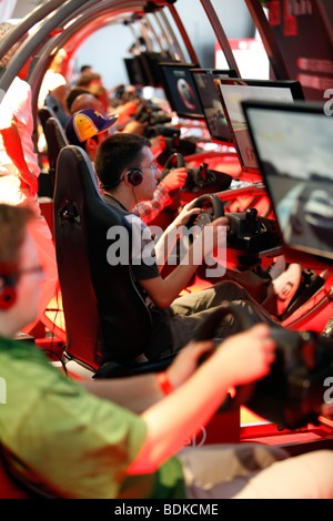 Gamescom, mondo piu grande fiera per computer e video giochi, area di intrattenimento, test pubblico di nuovi giochi, Colonia,Germay Foto Stock