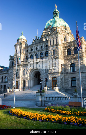 Il legislativo o gli edifici del Parlamento europeo si trova sul porto interno, Victoria, Isola di Vancouver, British Columbia, Canada. Foto Stock